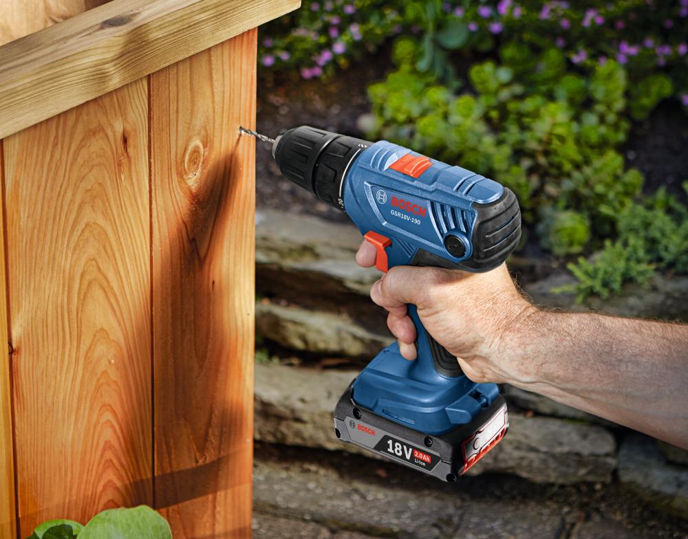 BOSCH 18V 2-Tool Combo Kit with 1/2 In. Compact Drill/Driver and 1/4 In.  Hex Impact Driver GXL18V-26B22 